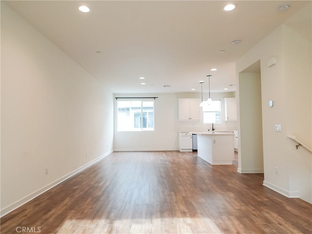 263 N Standard Ave #263 - Photo 7 of 23