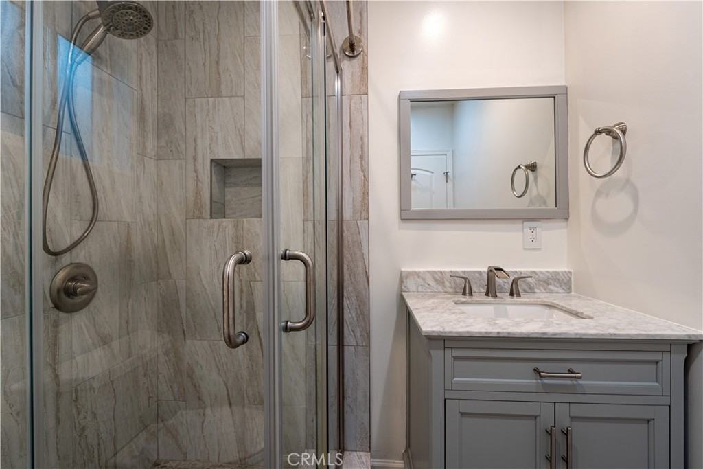 10932 Oro Vista Ave #10932 - Photo 5 of 19