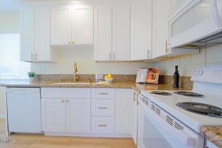 139 E Carmel Grn #139 - Photo 1 of 1