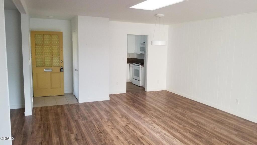 139 E Carmel Grn #139 - Photo 2 of 9