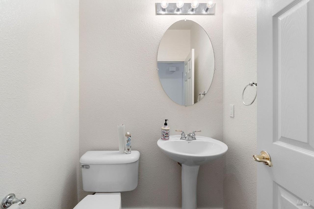 139 Cedar Ridge Dr #139 - Photo 2 of 50