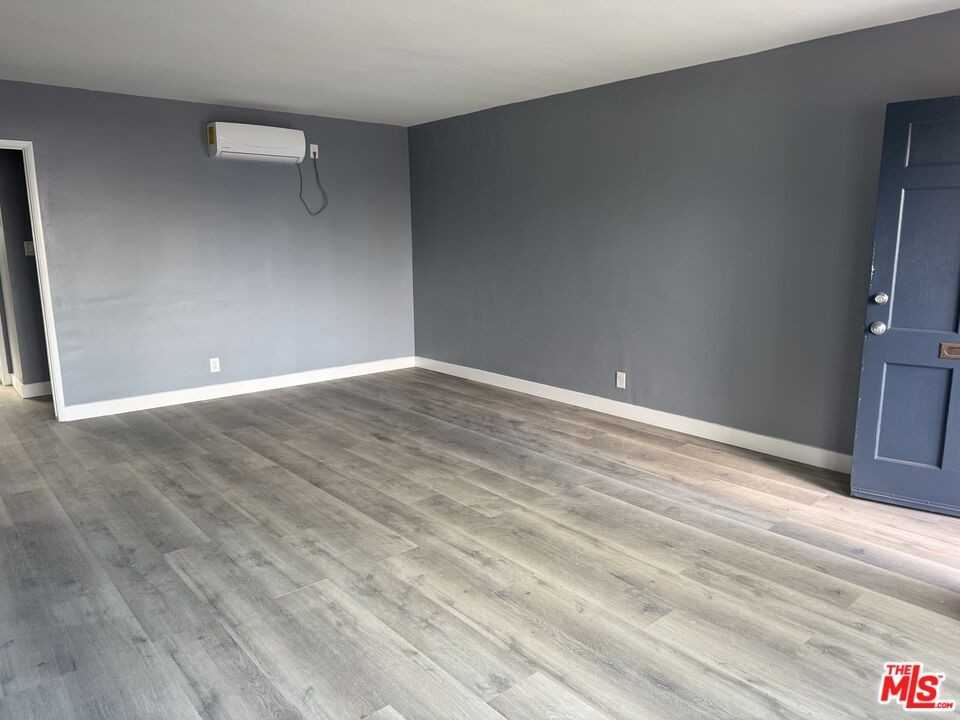 314 E 104th St #314 - Photo 6 of 16