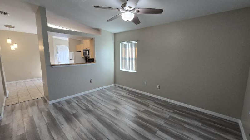 7201 63rd St N - Photo 3 of 19