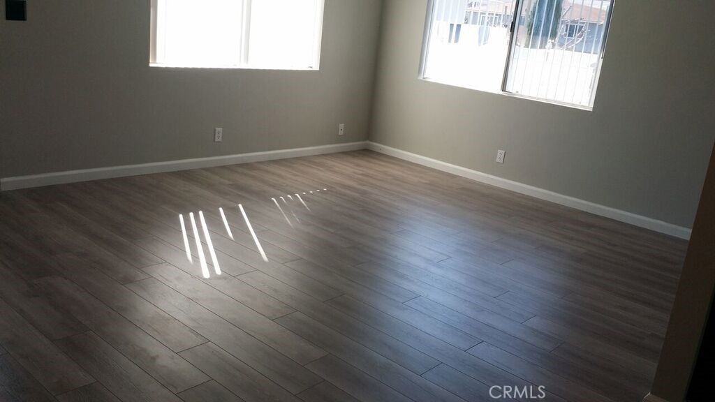 28164 Robin Ave #28164 - Photo 2 of 4