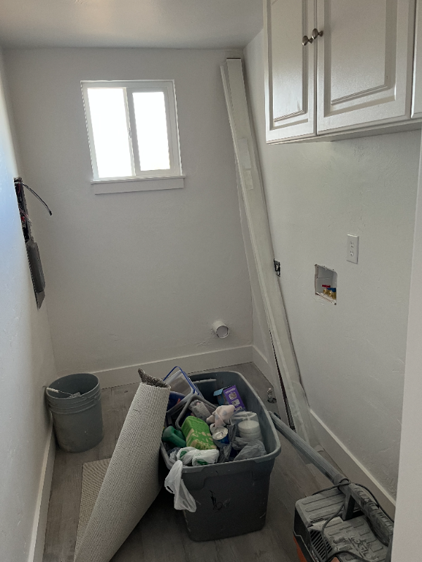 658 Ann St - Photo 5 of 9