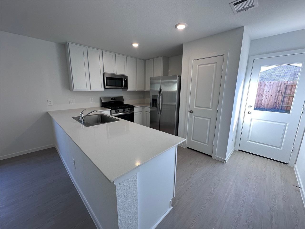 16727 Largetooth Aspen Ln #16727 - Photo 3 of 10