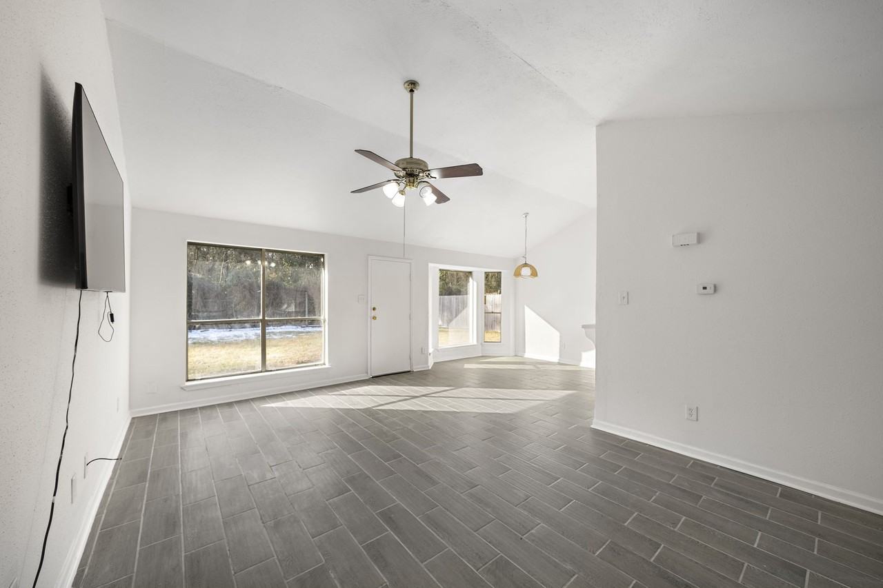 7010 Foxmar Ln #7010 - Photo 3 of 19