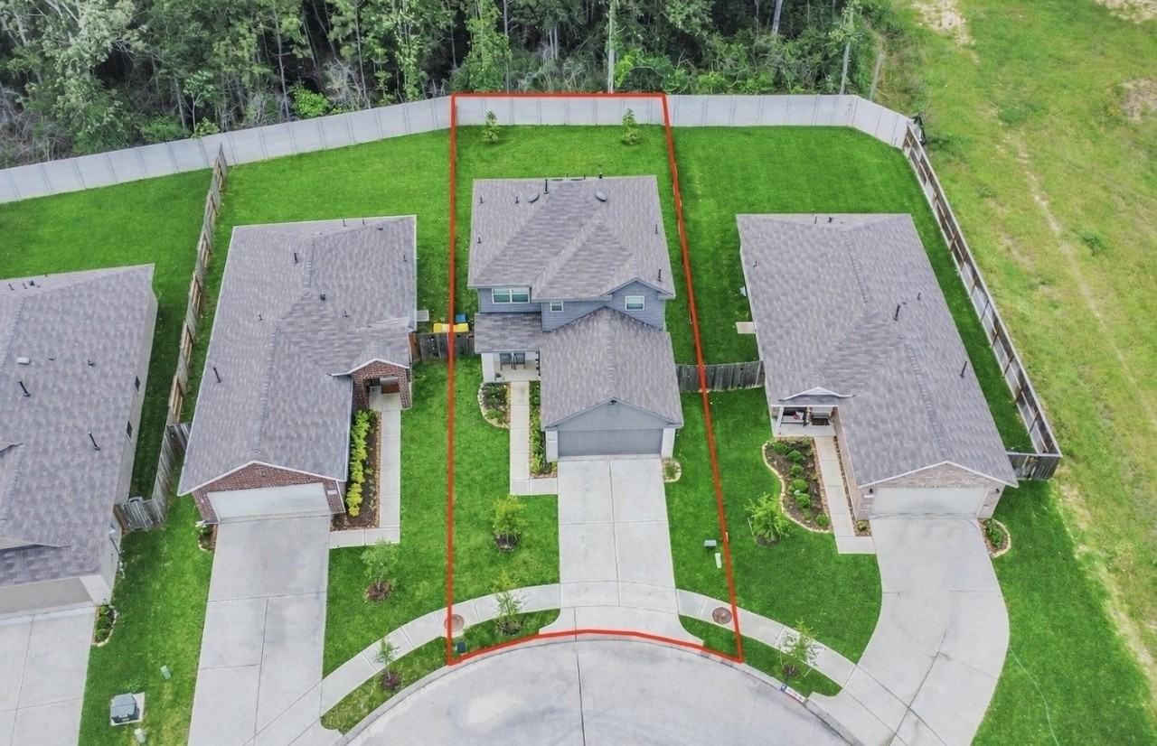 18606 Rosehill Prairie Dr #18606 - Photo 2 of 9