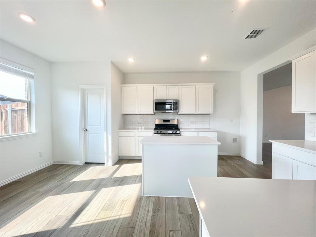 1005 Rosewood St #1005 - Photo 3 of 26