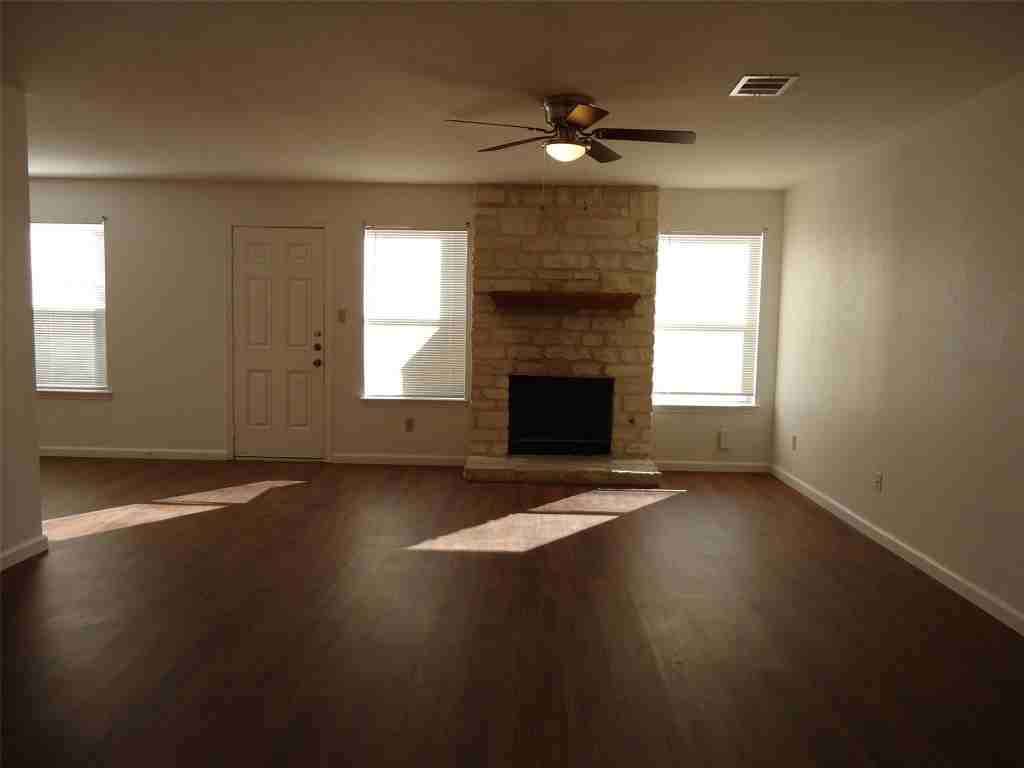 811 Crieff Cross Dr #811 - Photo 3 of 33