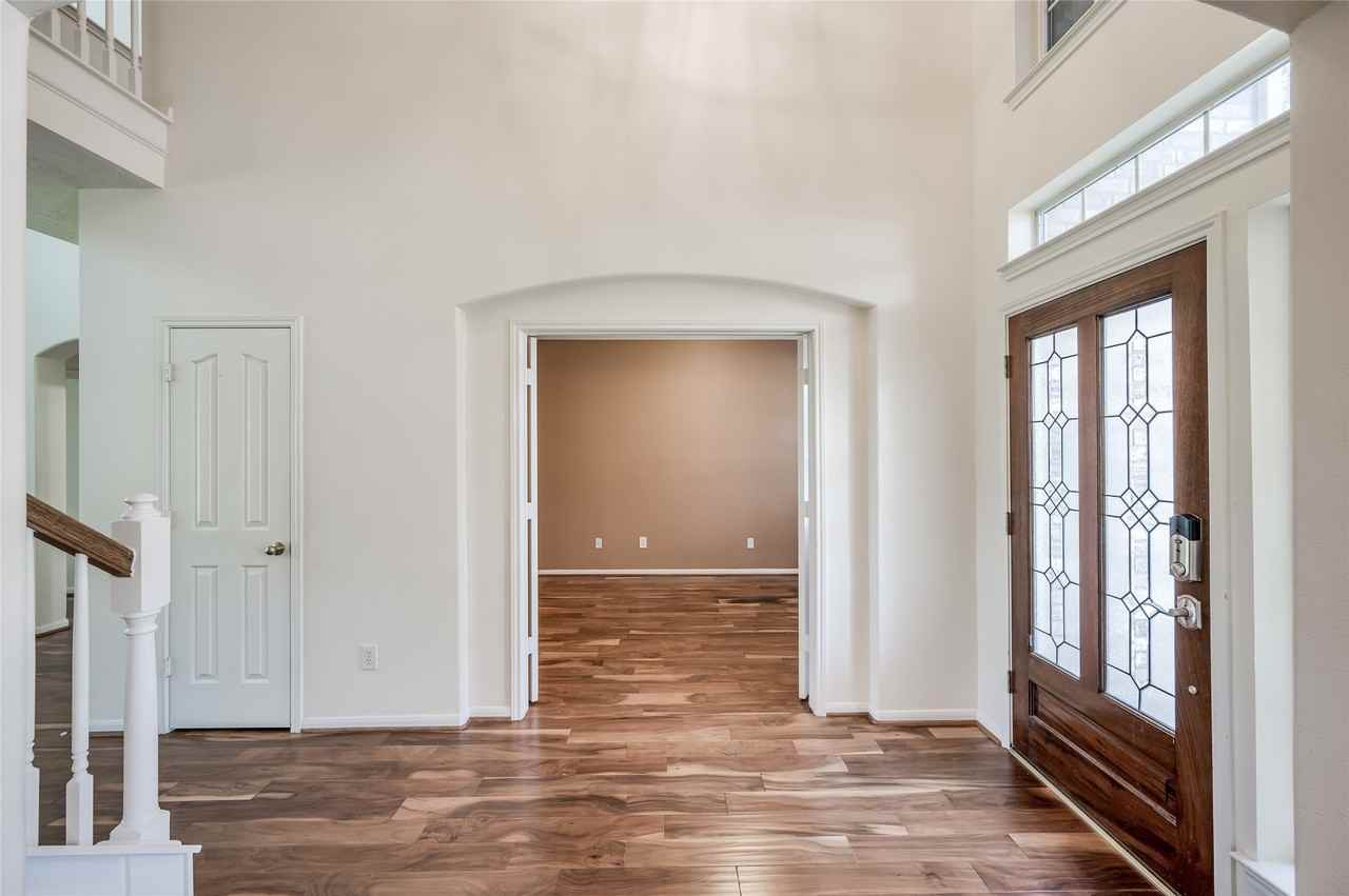 3402 Caloway Ct #3402 - Photo 2 of 31