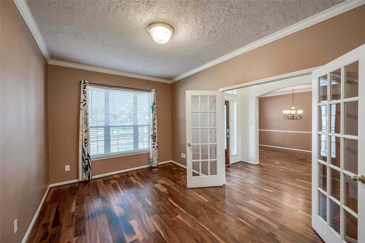 3402 Caloway Ct #3402 - Photo 3 of 31