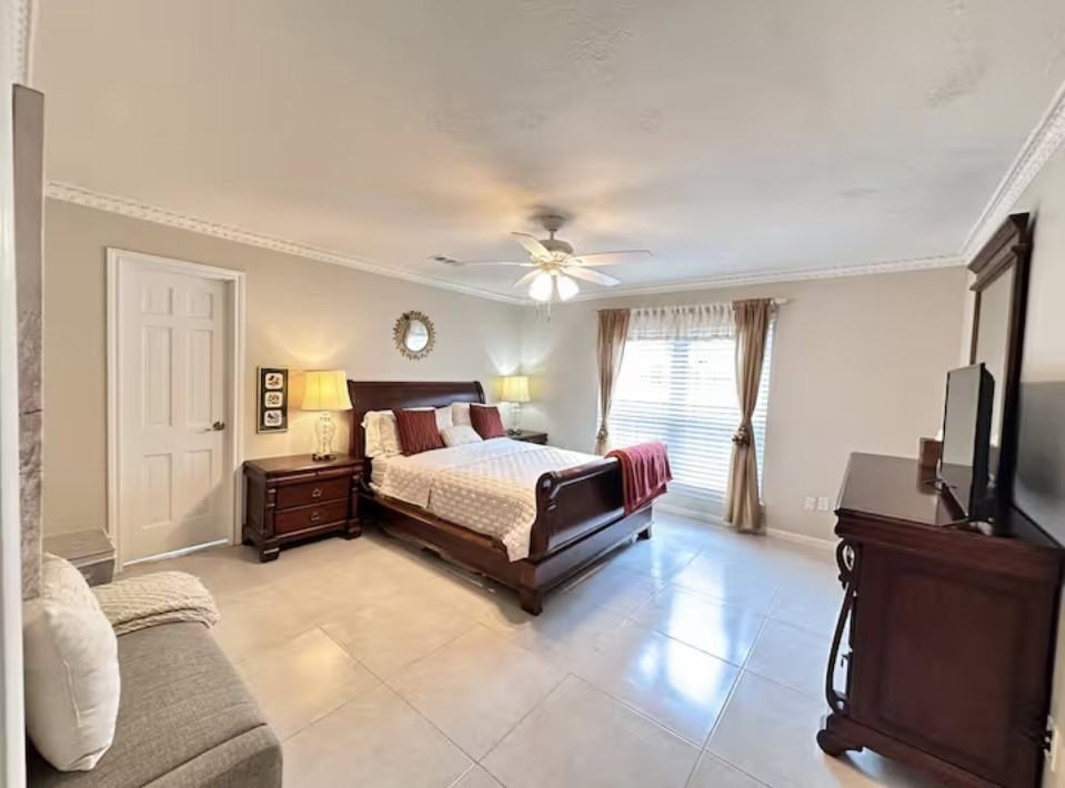 11418 Chevy Chase Dr #11418 - Photo 6 of 29