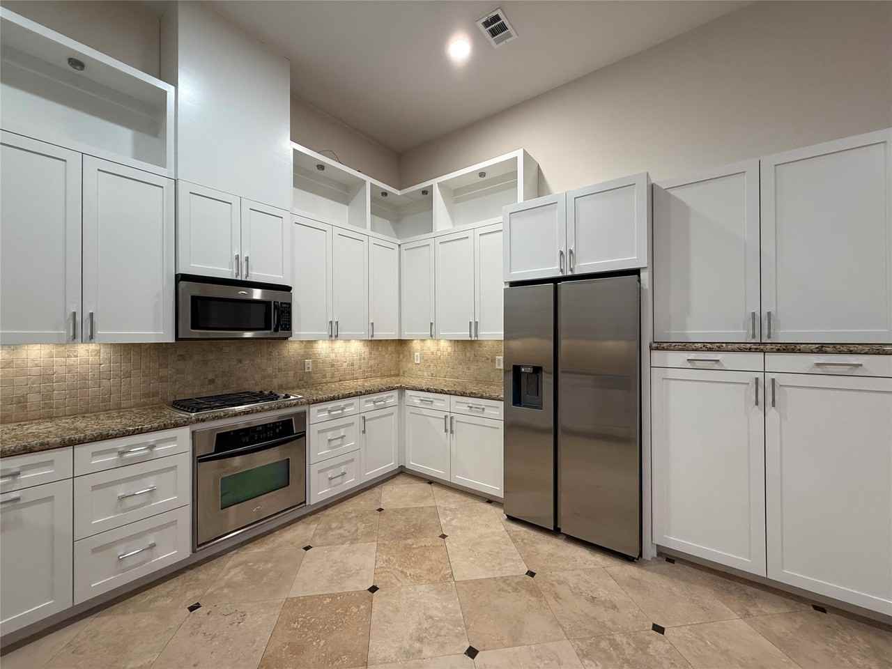 1608 Patterson St #1608A - Photo 3 of 20