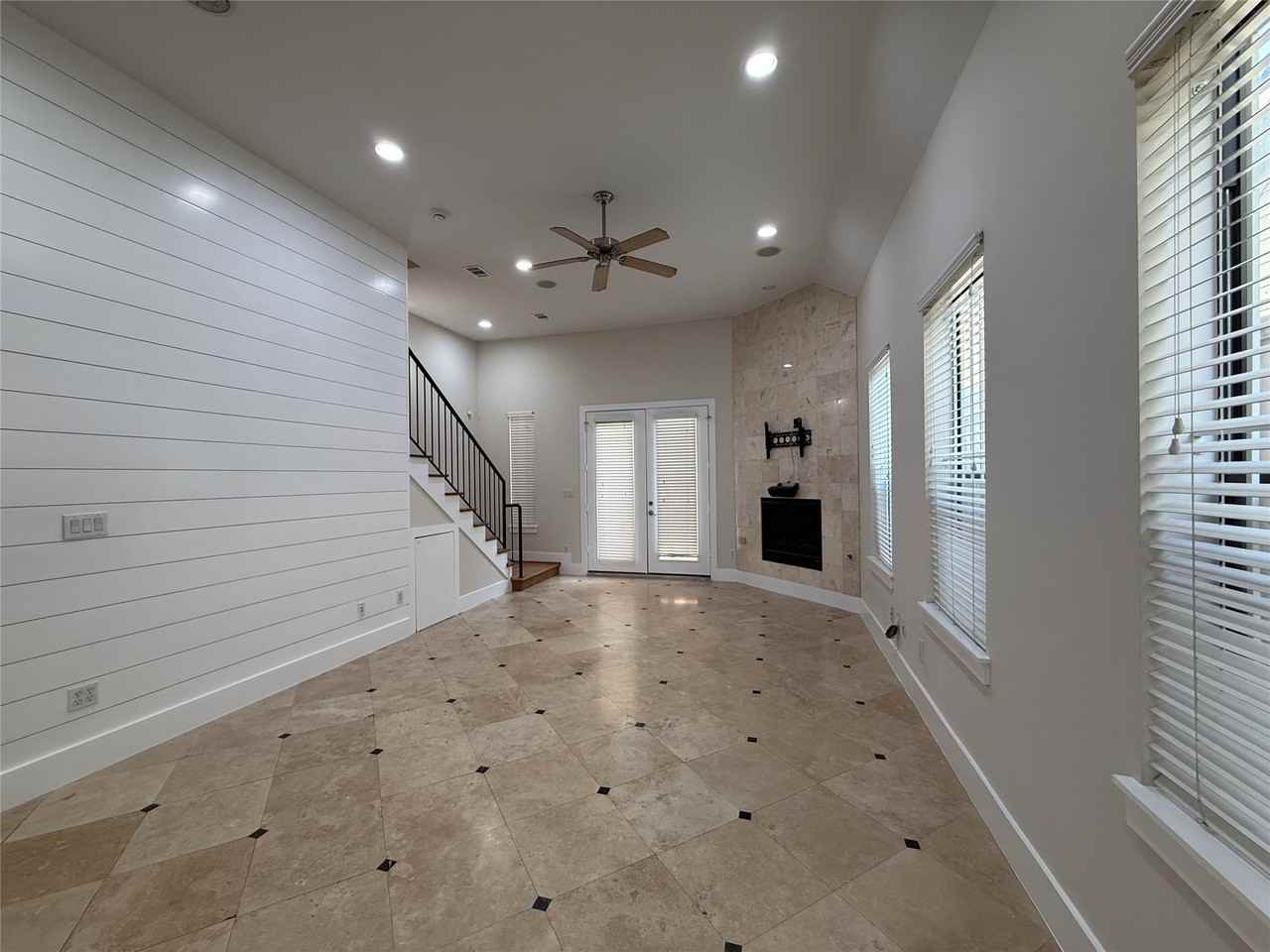 1608 Patterson St #1608A - Photo 5 of 20