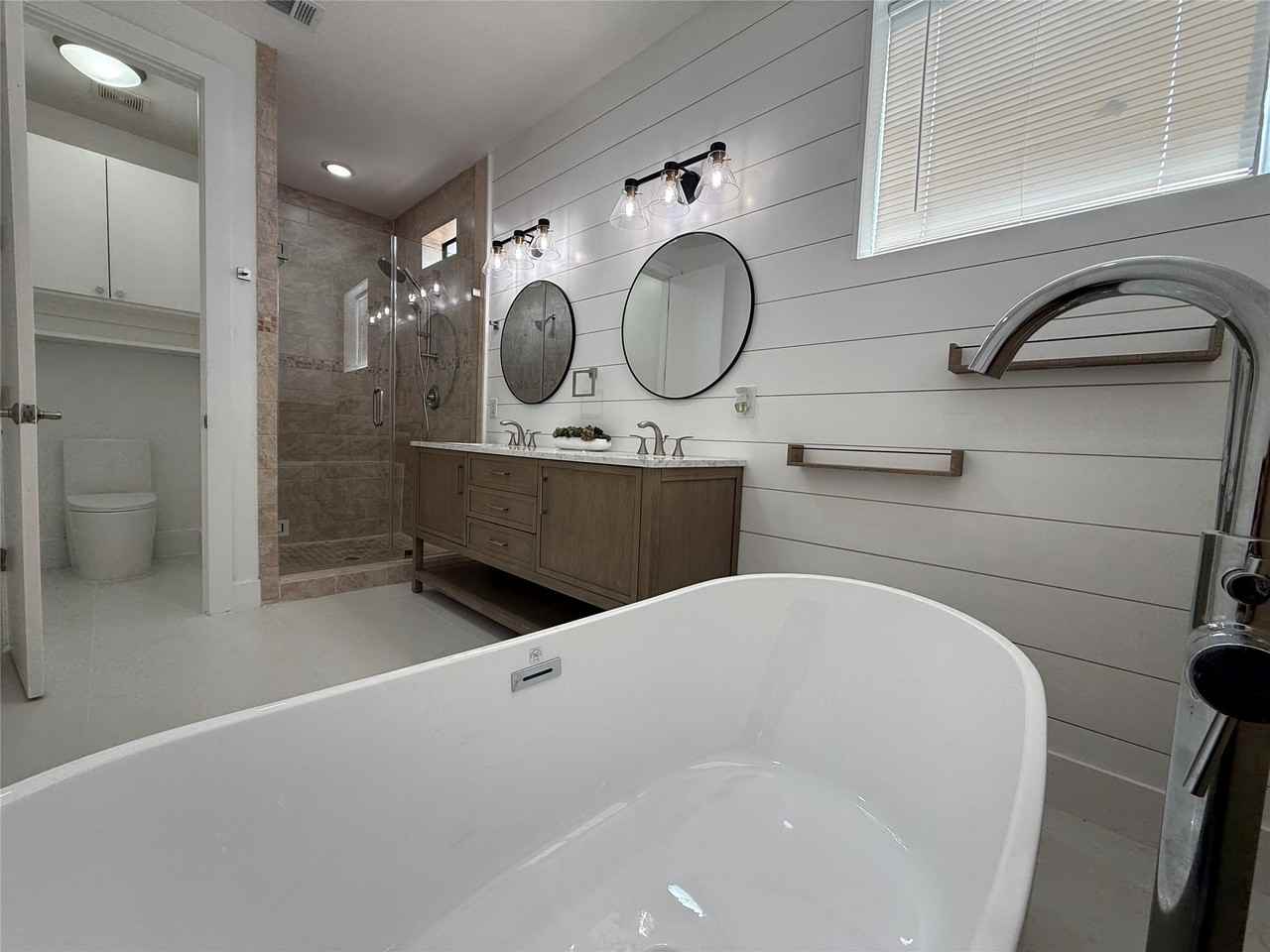 1608 Patterson St #1608A - Photo 6 of 20