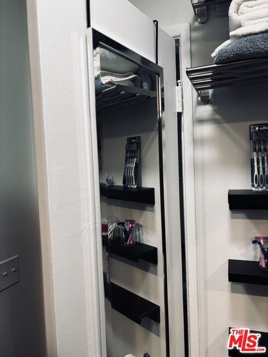 1377 S Sultana Ave #1377 - Photo 3 of 50