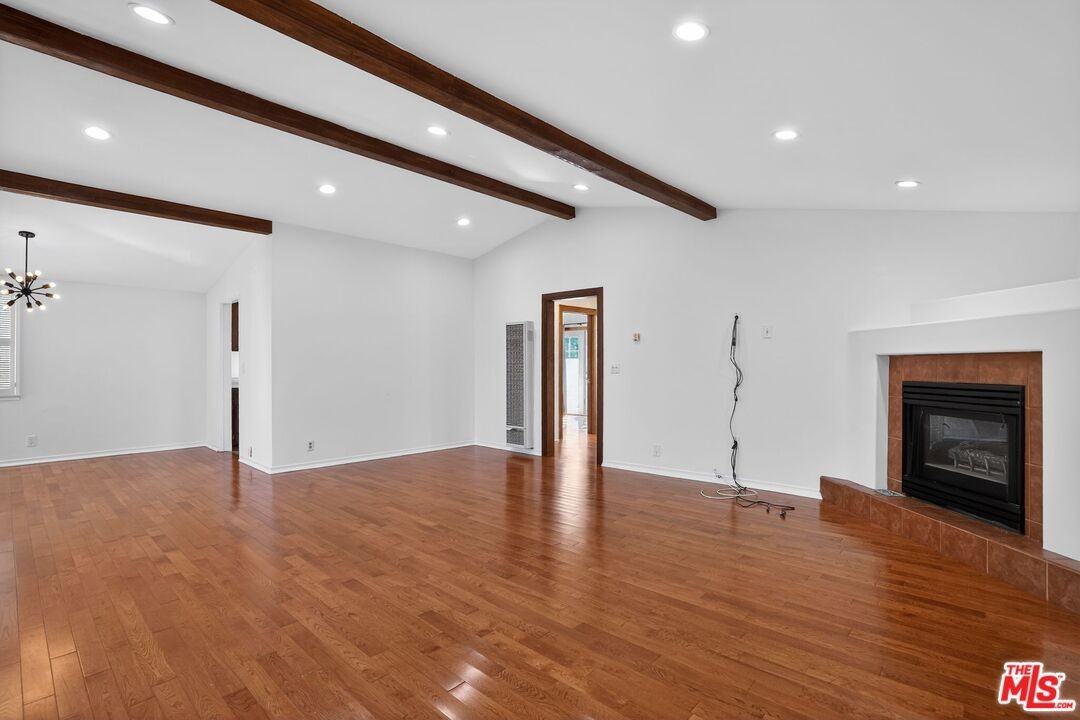 4055 Moore St #4055 - Photo 6 of 16