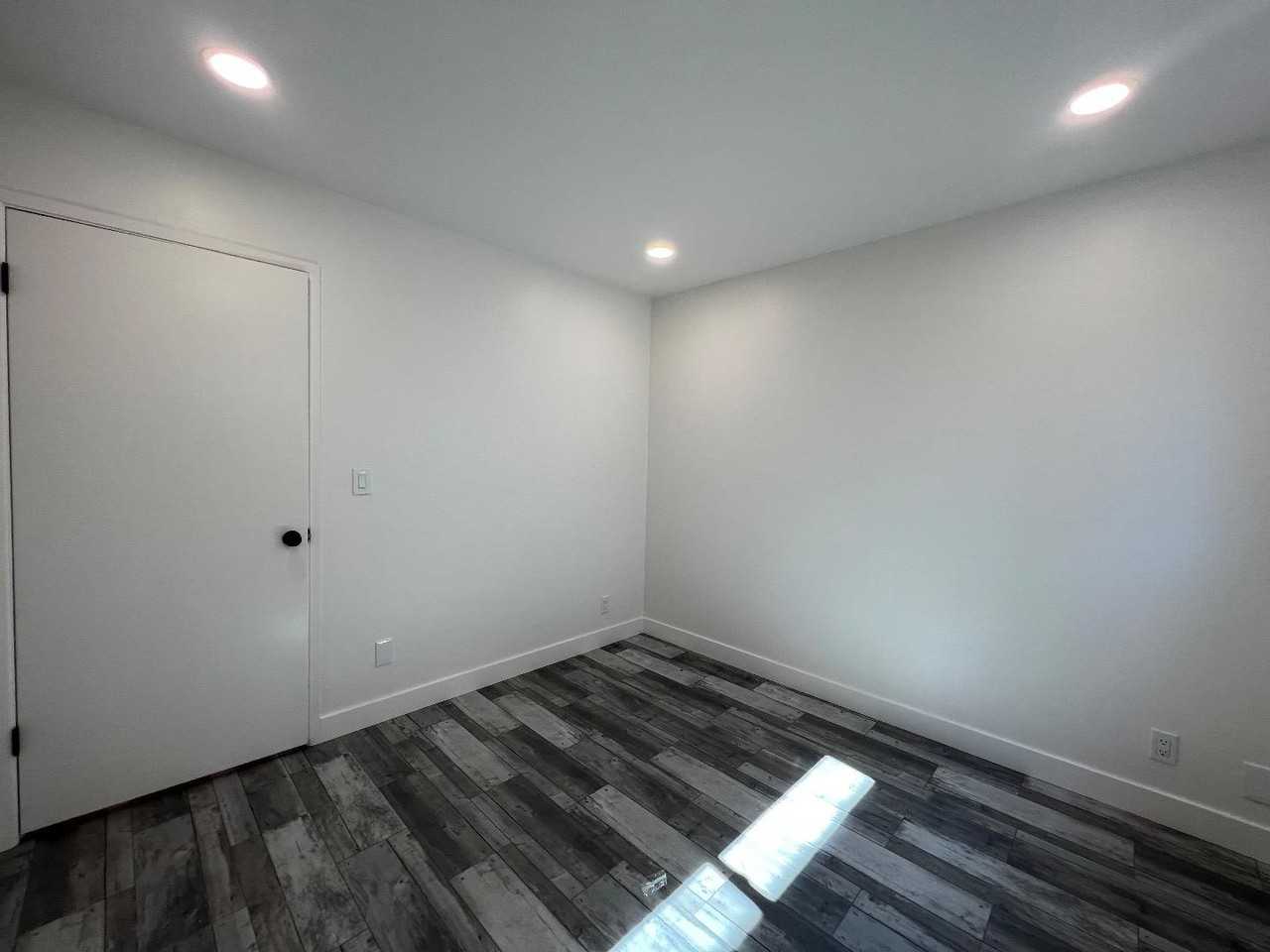 1253 Ironbridge Way #1253 - Photo 2 of 17