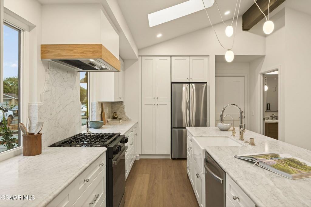 734 Calle Margarita #734A - Photo 4 of 11