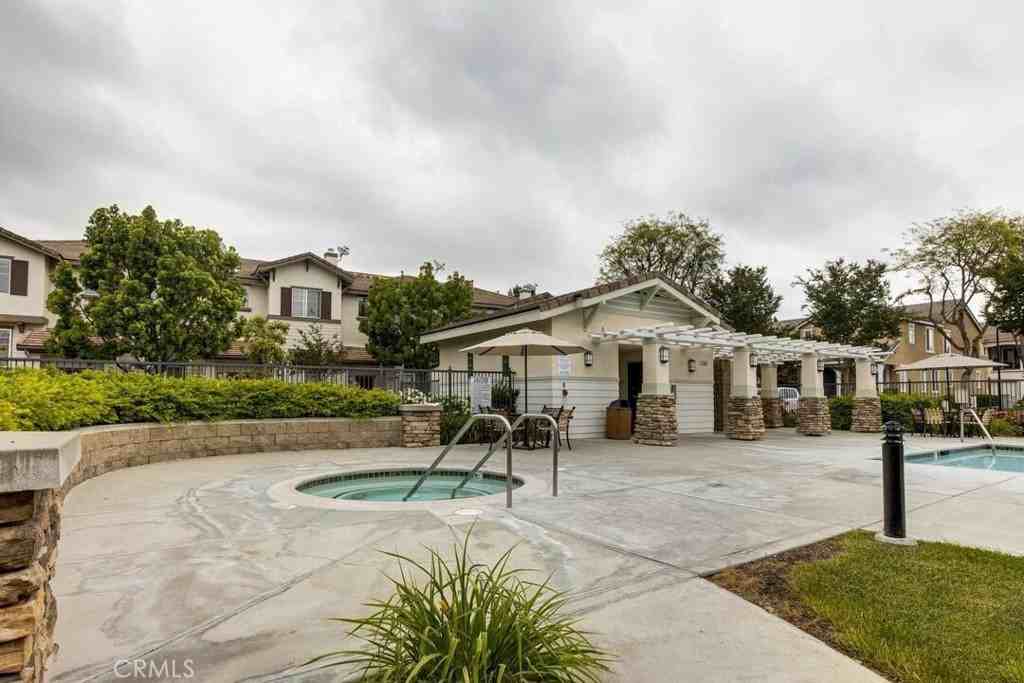 1317 Mc Fadden Dr #1317 - Photo 4 of 17