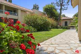 18307 Burbank Blvd - Photo 1 of 1