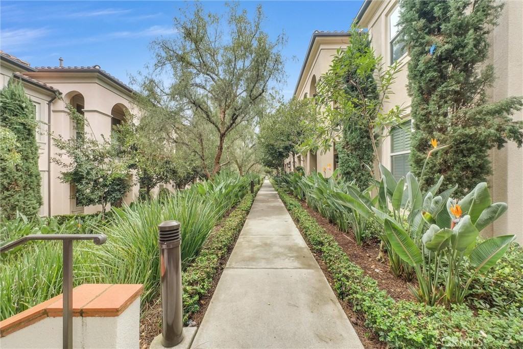 23 Mayfair #23 - Photo 3 of 29