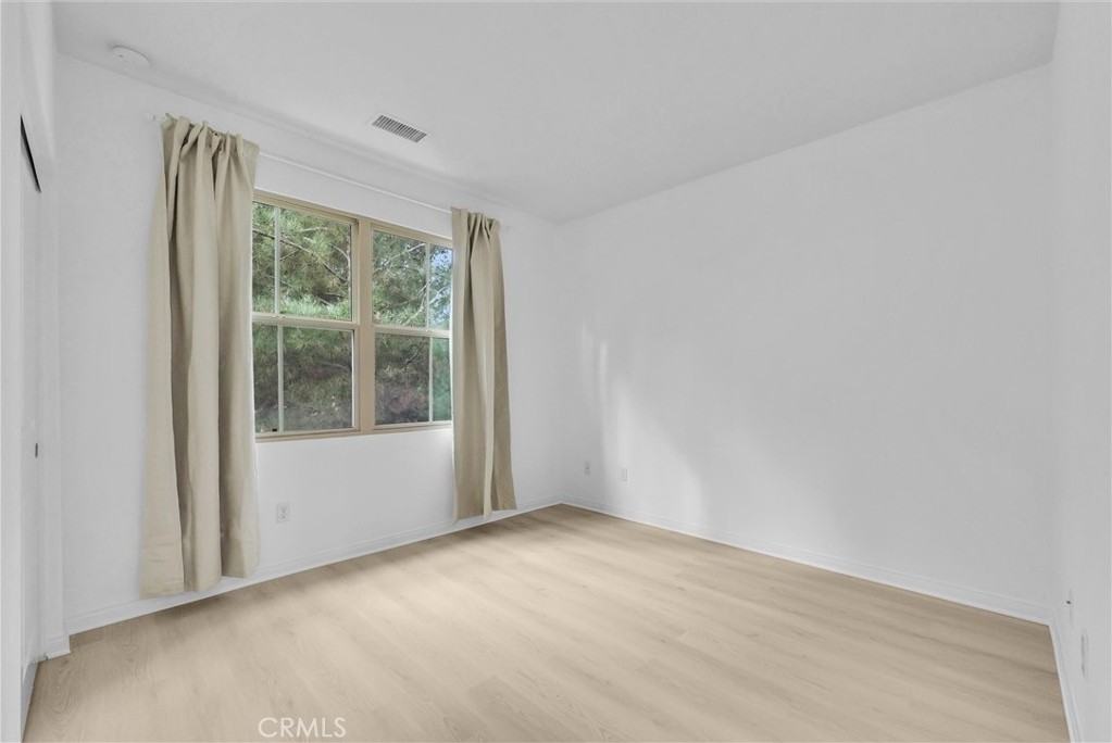 23 Mayfair #23 - Photo 6 of 29