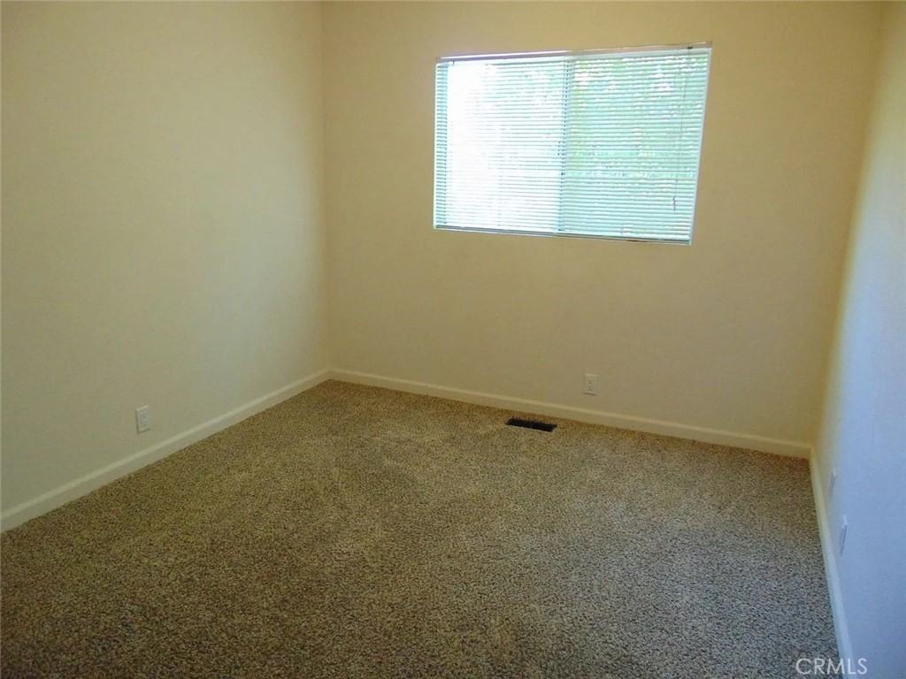 1031 Southwood Dr #1031F - Photo 6 of 18