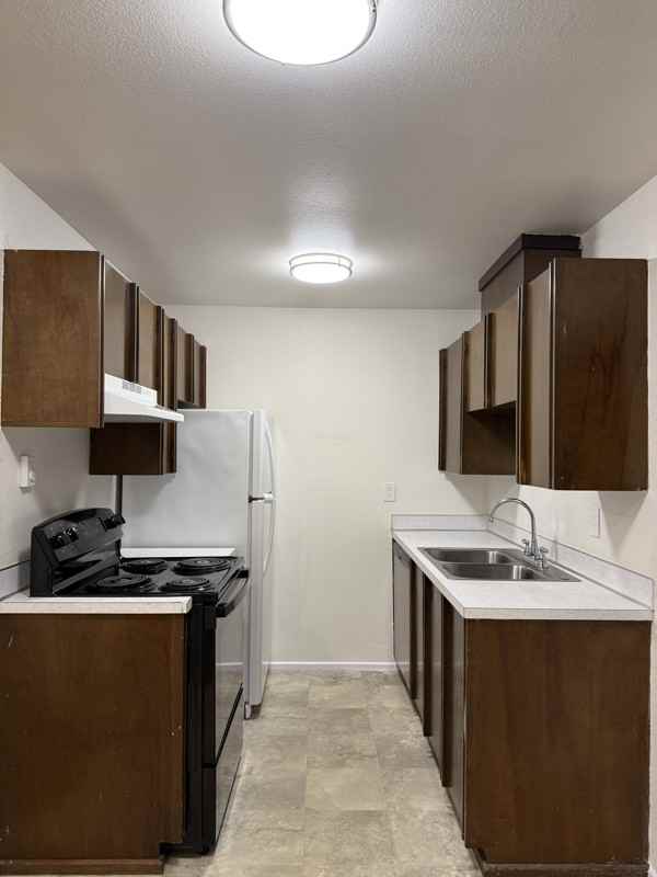 10401 66th Ave E #5 - Photo 4 of 11