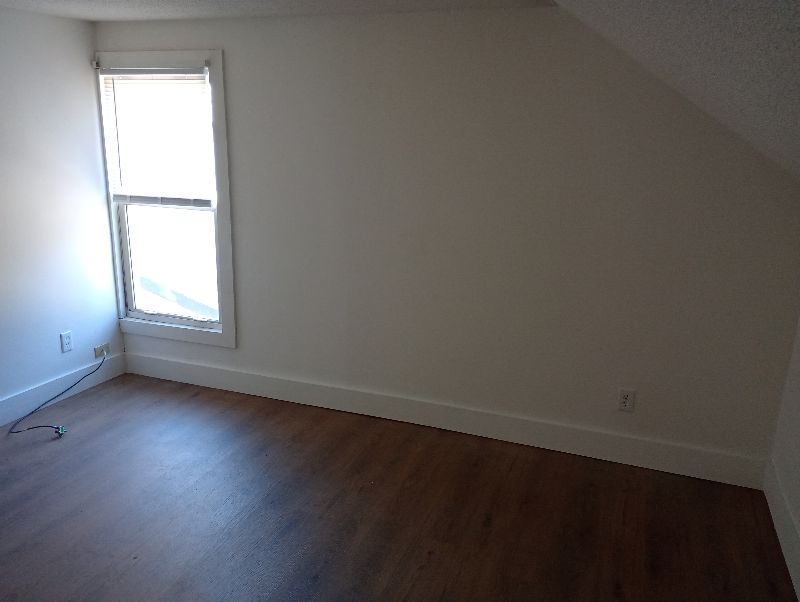 613 N 3rd St #B - Photo 2 of 10