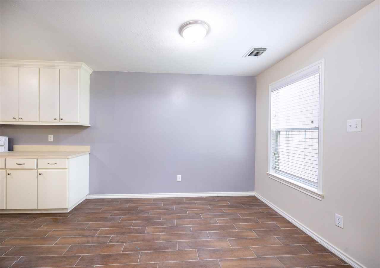 100 Artesian Way #100 - Photo 5 of 21