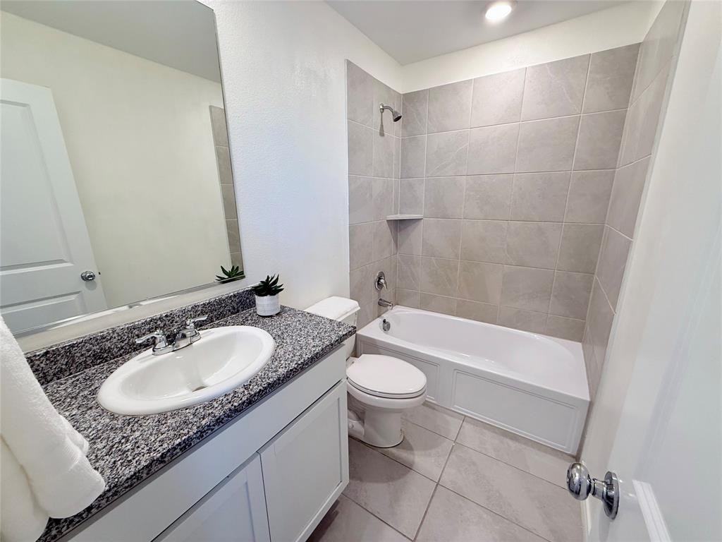 201 Boxberry Way #201 - Photo 3 of 24