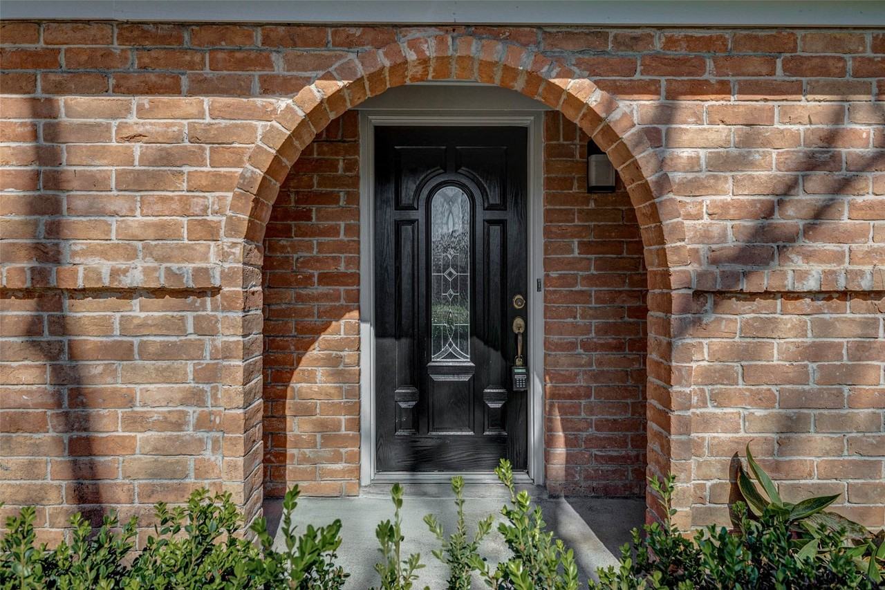 12710 Westleigh Dr #12710 - Photo 3 of 37