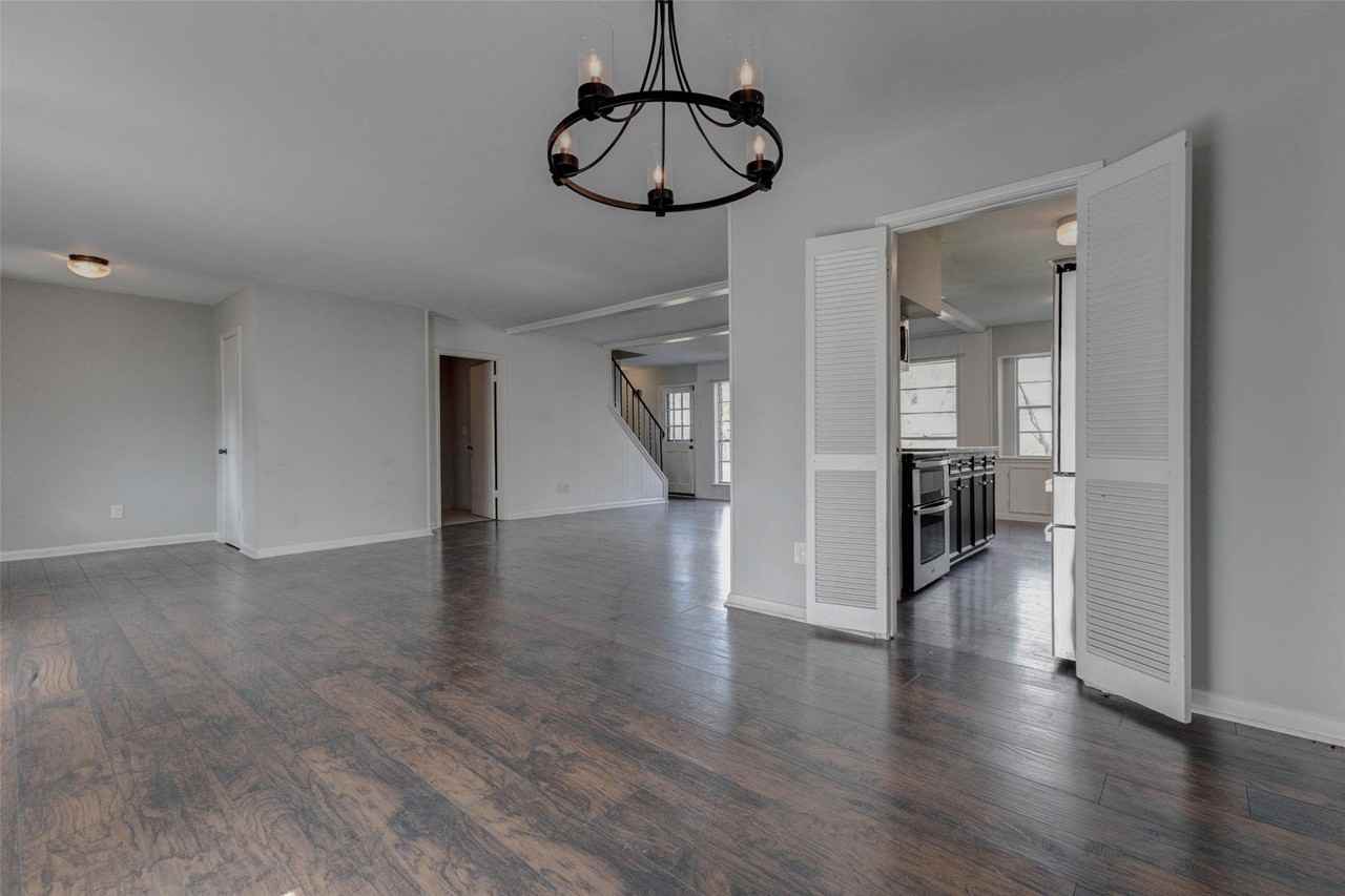 12710 Westleigh Dr #12710 - Photo 7 of 37