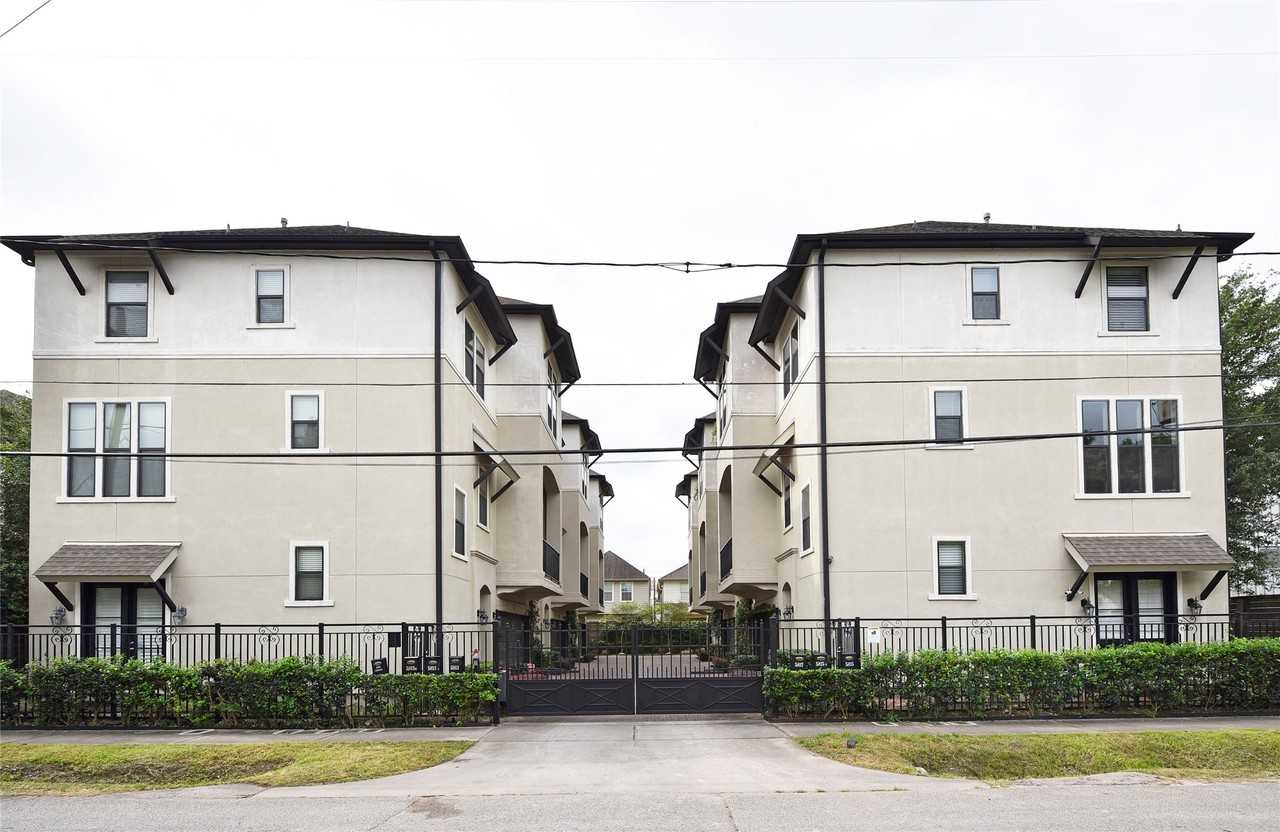 5813A Kiam St #5813 - Photo 2 of 35