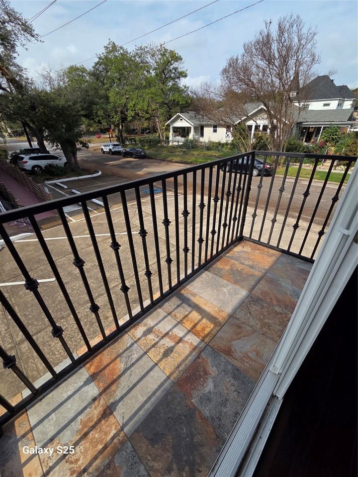 446 Heights Blvd #446-6 - Photo 5 of 36