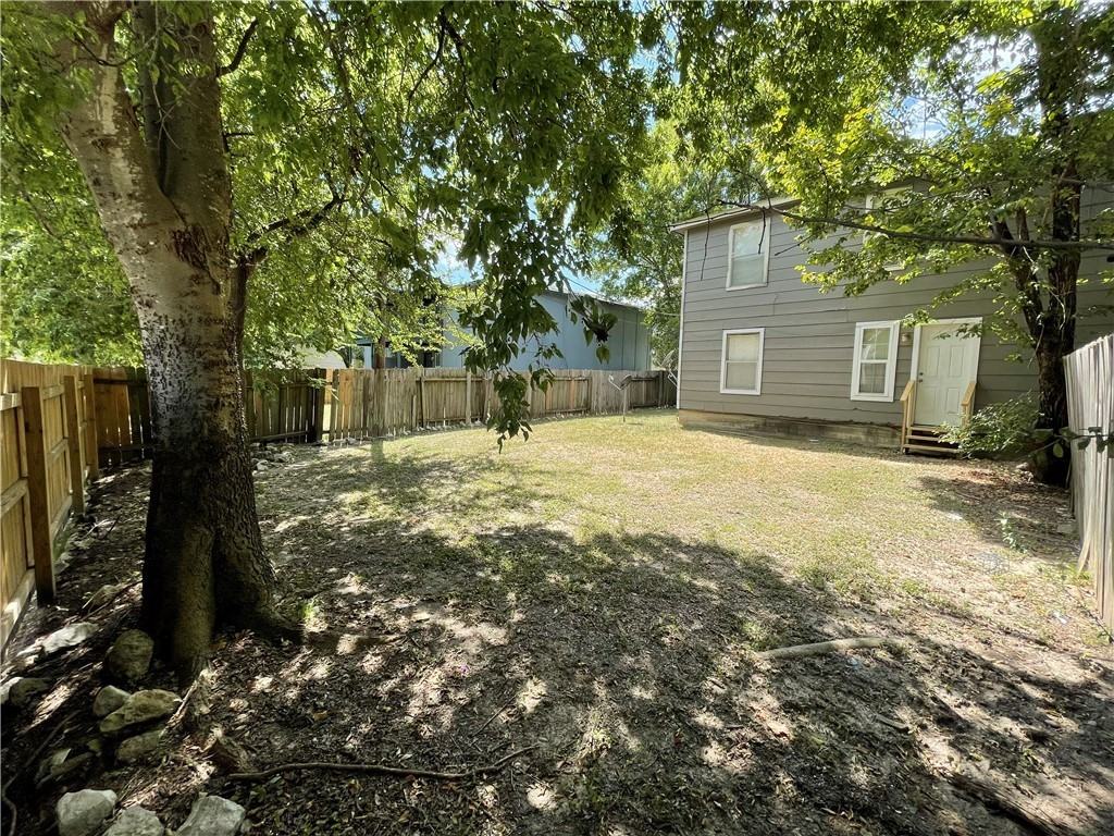 310 Manuel Dr #310A - Photo 4 of 23