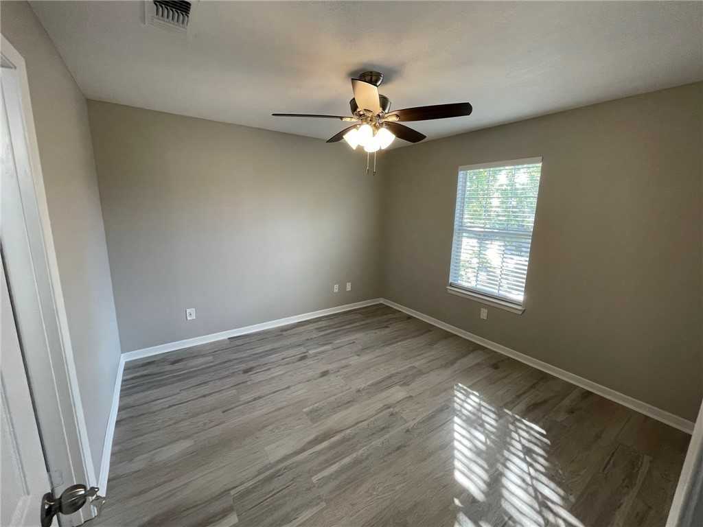 310 Manuel Dr #310A - Photo 5 of 23