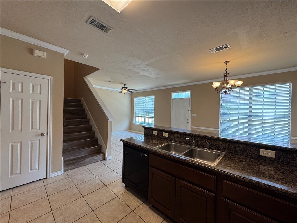 215 Forest Dr #215 - Photo 3 of 11