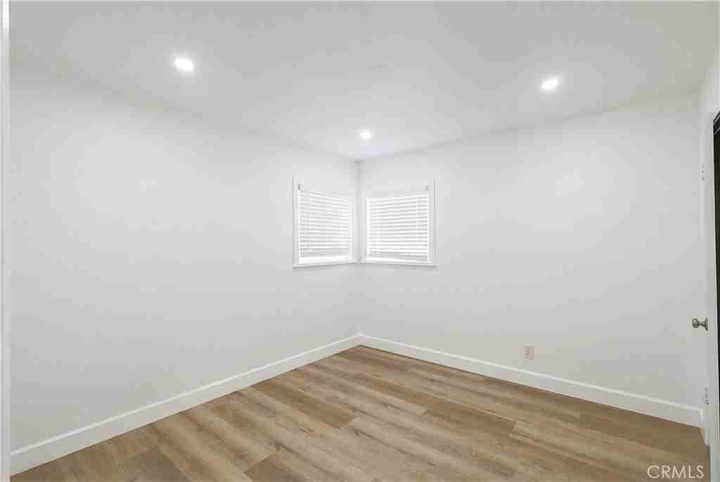 2818 W Bridgeport Ave #2818 - Photo 3 of 11