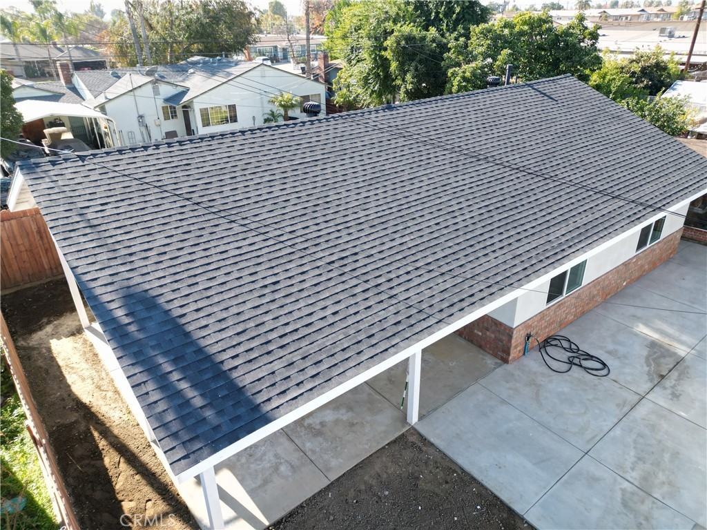 917 W Flora St #917B - Photo 3 of 18
