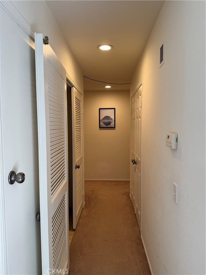 8 Highland Vw #8-3 - Photo 7 of 19