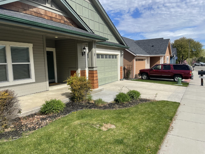 2263 N Eagle Creek Ln - Photo 2 of 14