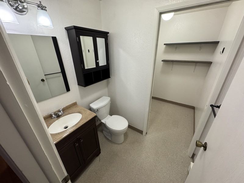 4913/4915 N Drury Rd #4913 - Photo 5 of 20