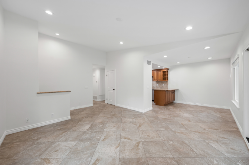 1298 Tarryglen Ln - Photo 3 of 20