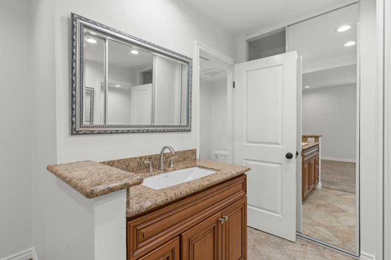 1298 Tarryglen Ln - Photo 7 of 20