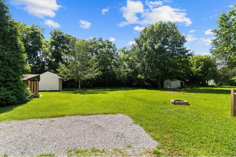 1407 Leaf Ave - Photo 4 of 14