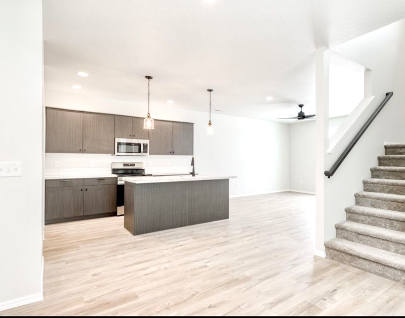 2864 N Eagle Meadow Ave - Photo 6 of 15