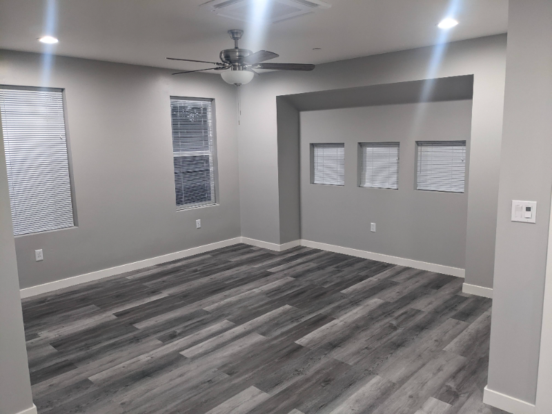 2521 Victorian Aly - Photo 2 of 7